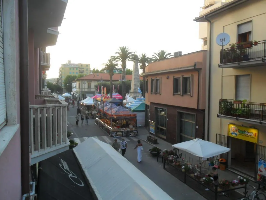 Parri Apartment Follonica Italia