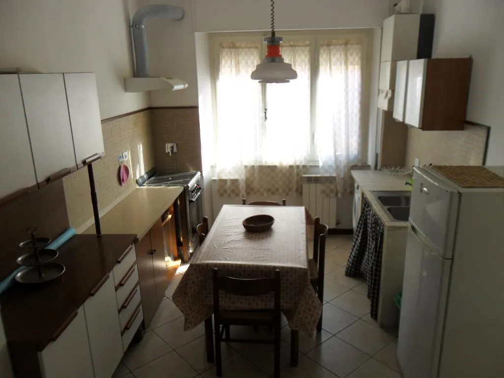 Parri Apartment Follonica